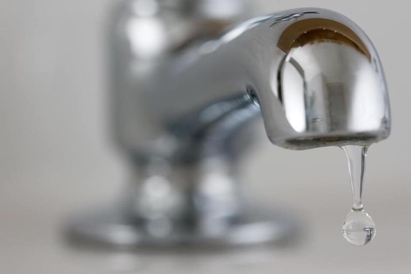 Avviso di Abbanoa. A causa di un grosso guastonella  zona di via longo, dalle 14 verrà interrotta l'erogazione idrica in tutto il quartiere di is Boinargius .