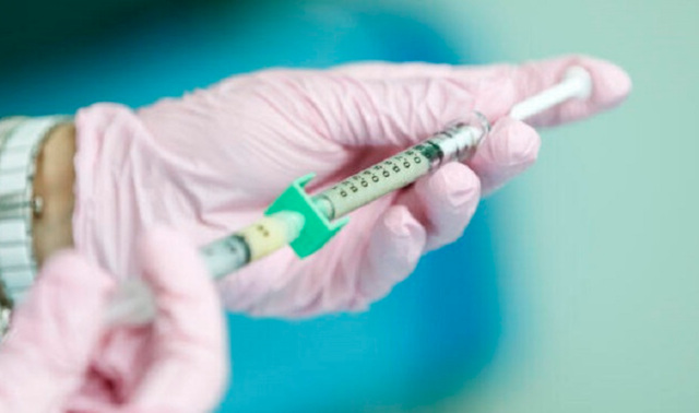 Vaccinazioni anti Covid-19 - Le dosi sono riservate esclusivamente ai prenotati.